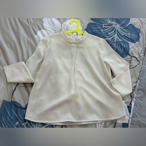 💥PRICE⬇️ 
ANN TAYLOR • High Collar Cream Blouse • Size MP •